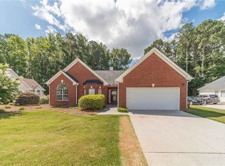 5010 Victoria Park Dr, Loganville, GA 30052