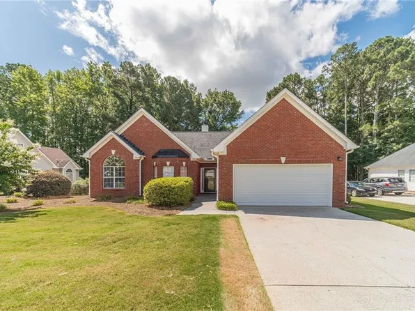 5010 Victoria Park Dr, Loganville, GA 30052
