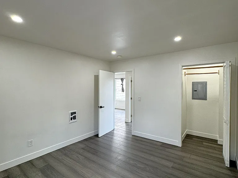 105 Sickles Ave #4 — Photo 13