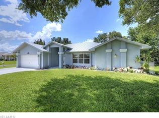 6191 Castlewood Cir, Fort Myers, FL 33905