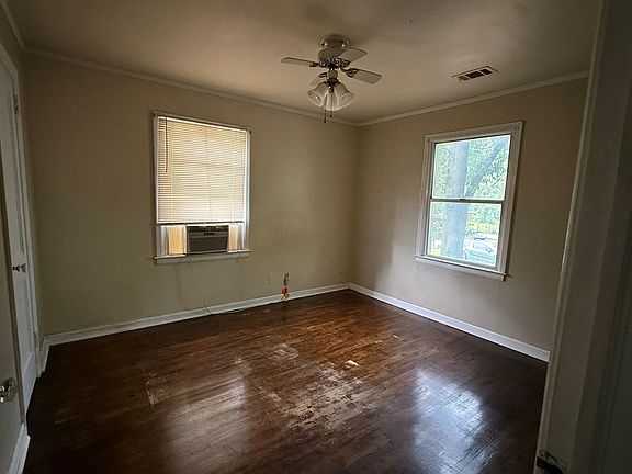5th image of 205 White Dr