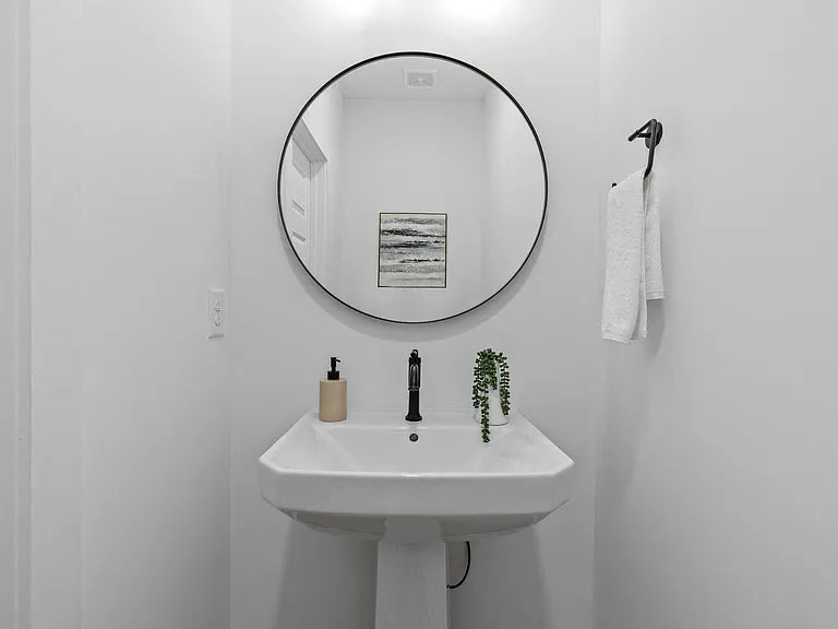The Collection at North Davidson Townhomes for Rent in NoDa — Photo 20