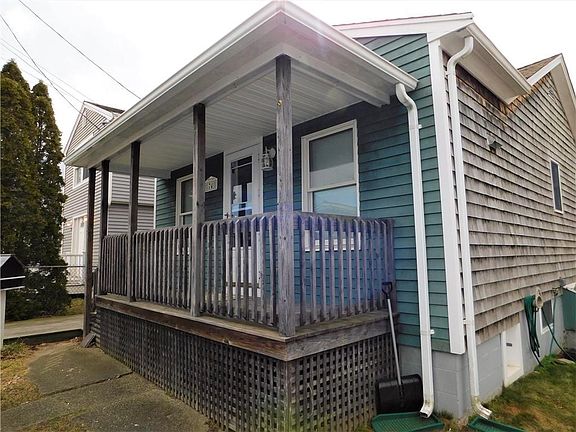 2nd image of 74 Cove St
