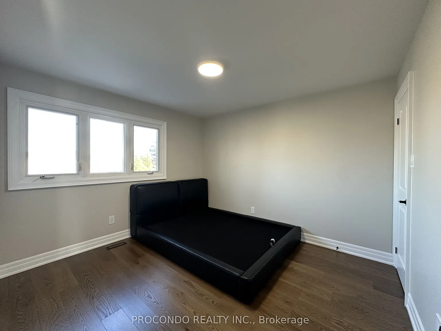 1 bed, $1,200 — Photo 4