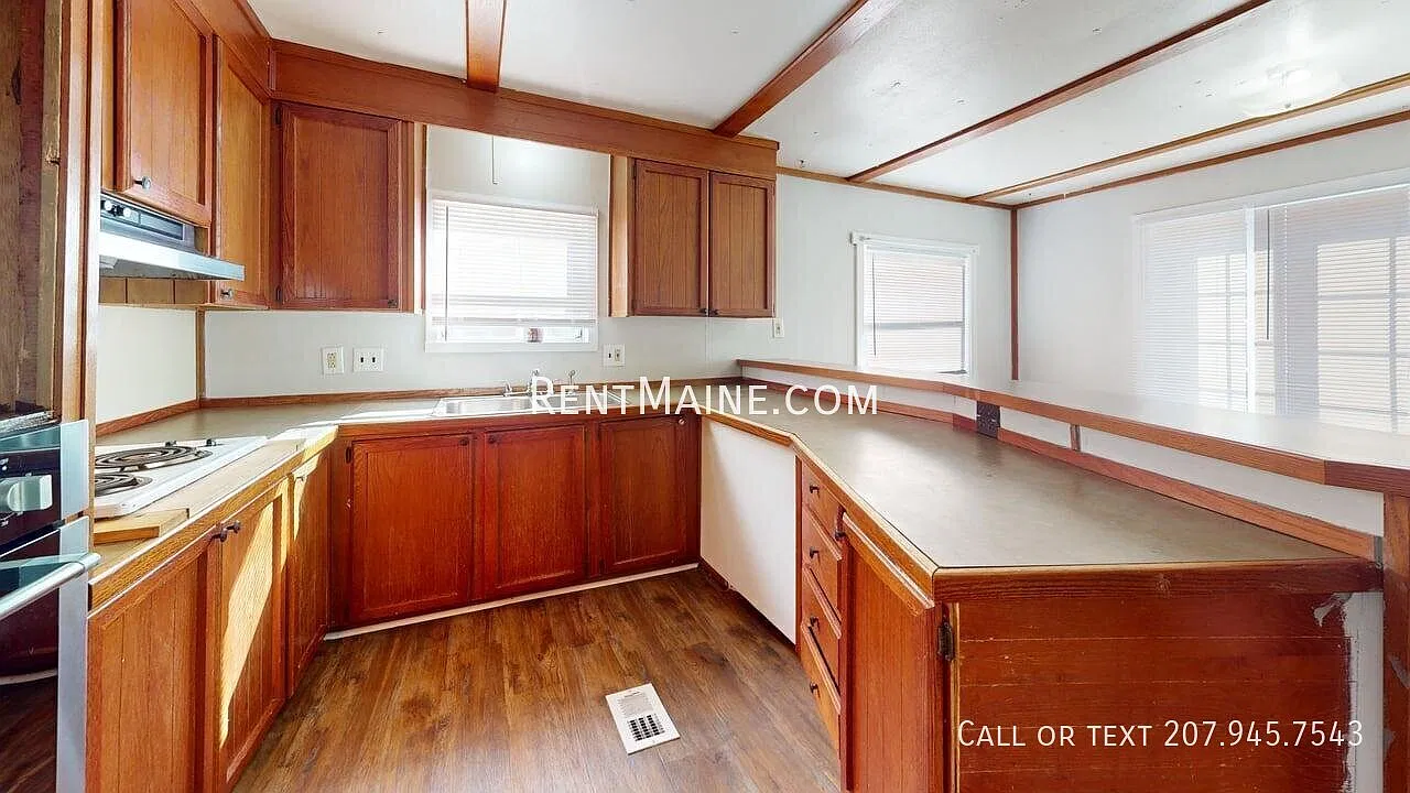 2 bed, 900 sqft, $990 — Photo 1