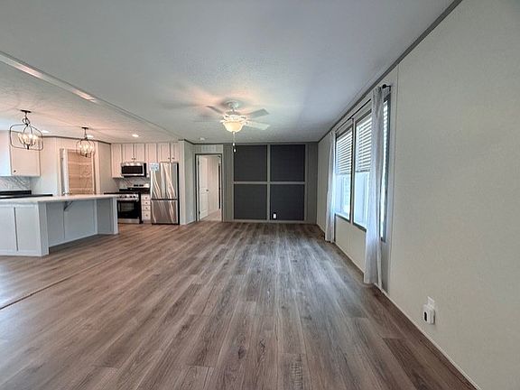 Living Rm