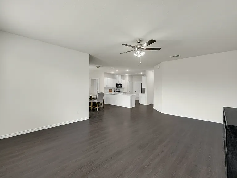 1117 Goldfinch Dr — Photo 15