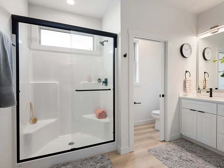 Hidden Hills Condominiums — Photo 28
