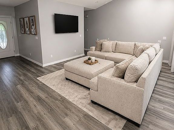 5th image of 12720 Foxwood Point
