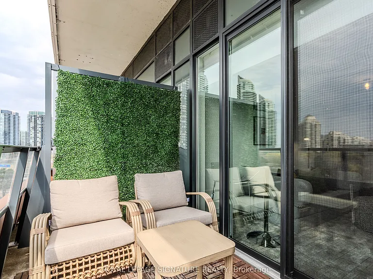 20 Shore Breeze Dr #515 — Photo 20
