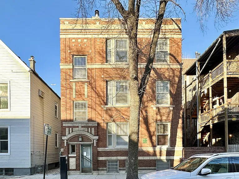 1406 W Cornelia Ave #2 — Photo 1