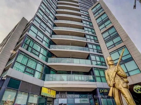 600 Fleet St #302, Toronto, ON M5V 1B7
