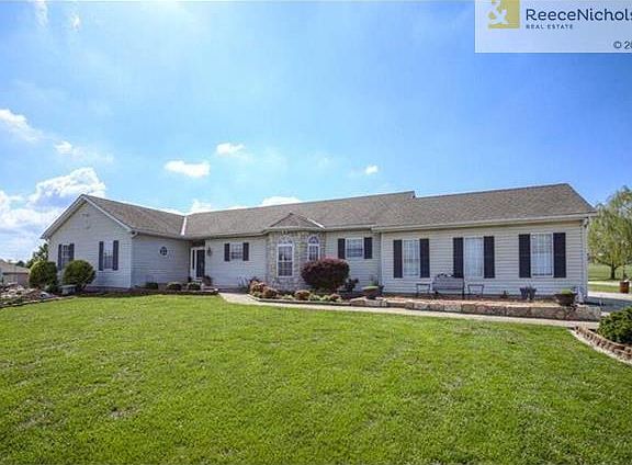 2nd image of 29588 W Lake Miola Dr