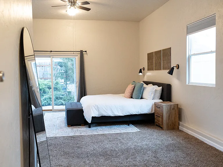 1328 W Gordon Ave — Photo 8