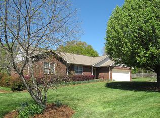 7010 Cedar Ridge Ct, Mount Holly, NC 28120