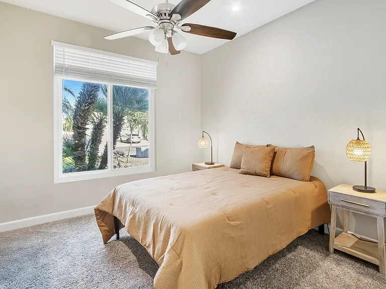 680 N Cordoba Ave — Photo 23