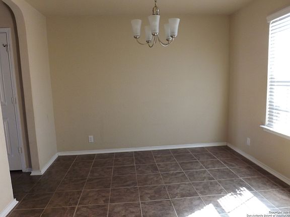 2nd image of 6135 Hackberry Pond