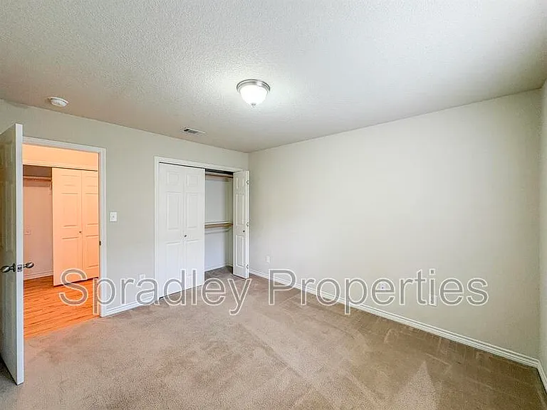 212A Andy Ln — Photo 7