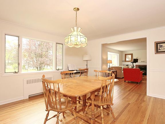 5th image of 521 Lafayette Ave