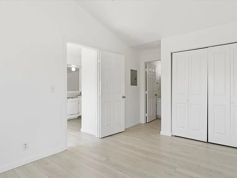 6405D Chapel Hill Blvd #D202 — Photo 12