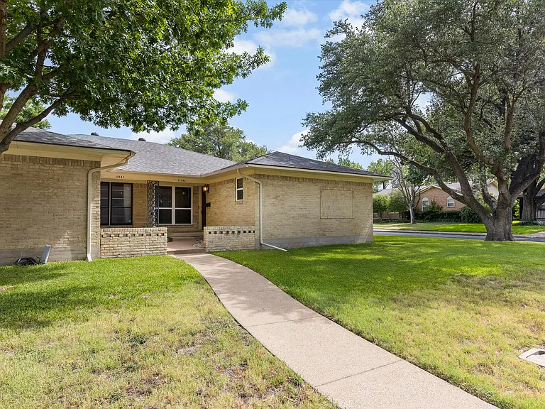 11143 Joymeadow Dr — Photo 48