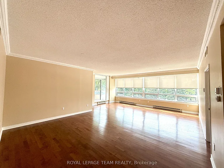 1480 Riverside Dr #205 — Photo 4