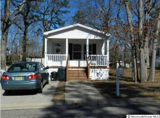 213 Roberts Rd, Toms River, NJ 08755