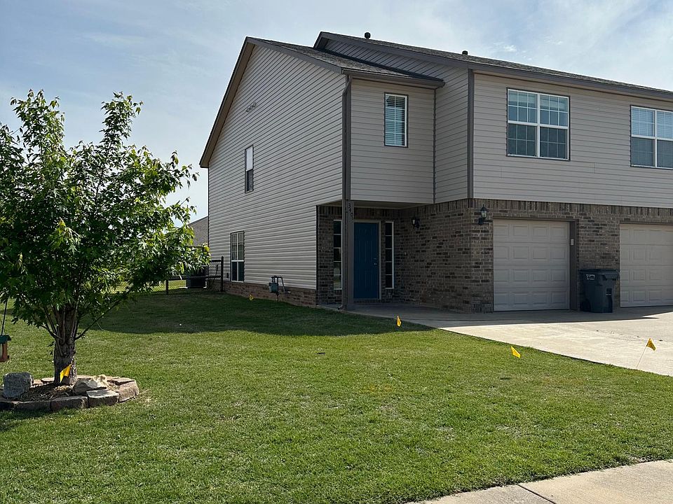 1st image of 3407 E Fairmont Pl