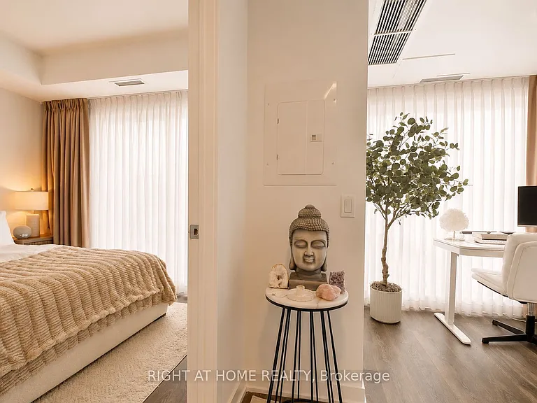 1612 Charles St #428 — Photo 29