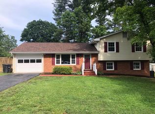 3728 Red Bird Cir, Roanoke, VA 24018