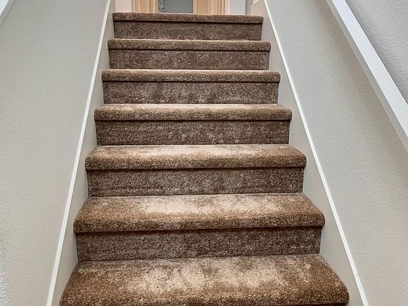 5th image of 4369 Hawkfinch Cir