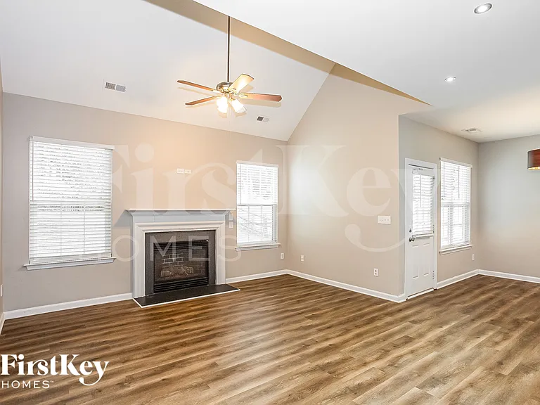 133 Autry Ave — Photo 3