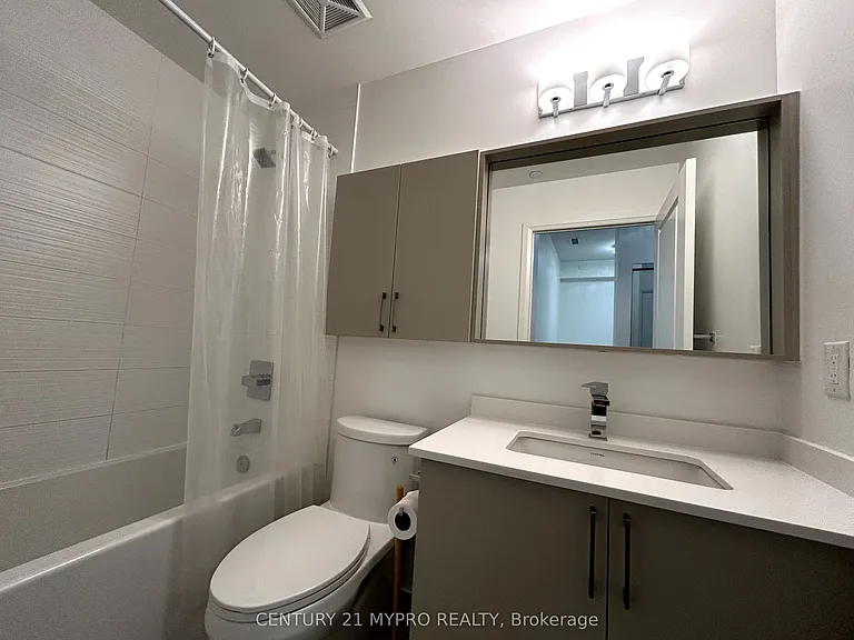 591 Sheppard Ave E #526 — Photo 8