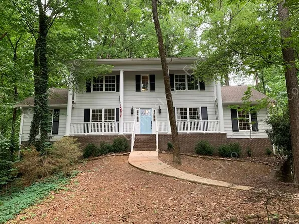 2105 Arrow Leaf Dr, Birmingham, AL 35244