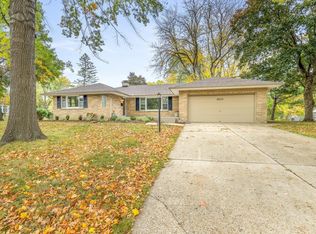 3633 N Court St, Rockford, IL 61103