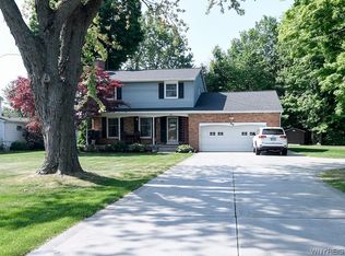 10465 Bergtold Rd, Clarence, NY 14031