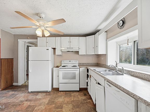 5th image of 154 Dante Rd