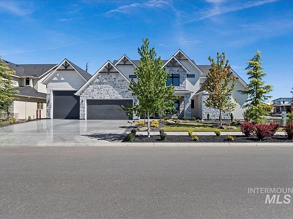 3rd image of 3491 N Templeton Way