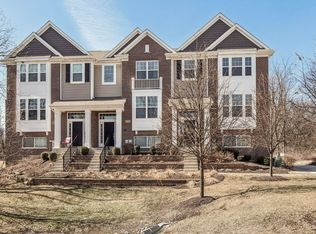 4748 Fender Rd, Lisle, IL 60532