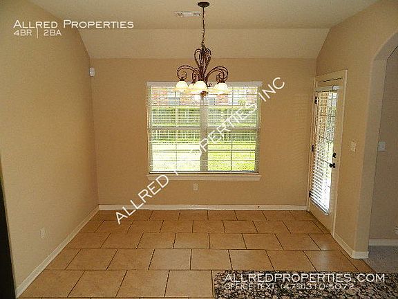 4th image of 3611 W McLaren Dr