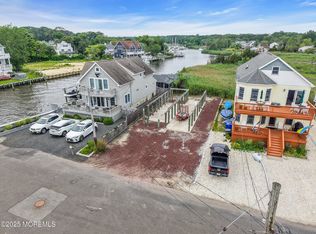 603 Riverside Dr, Toms River, NJ 08753