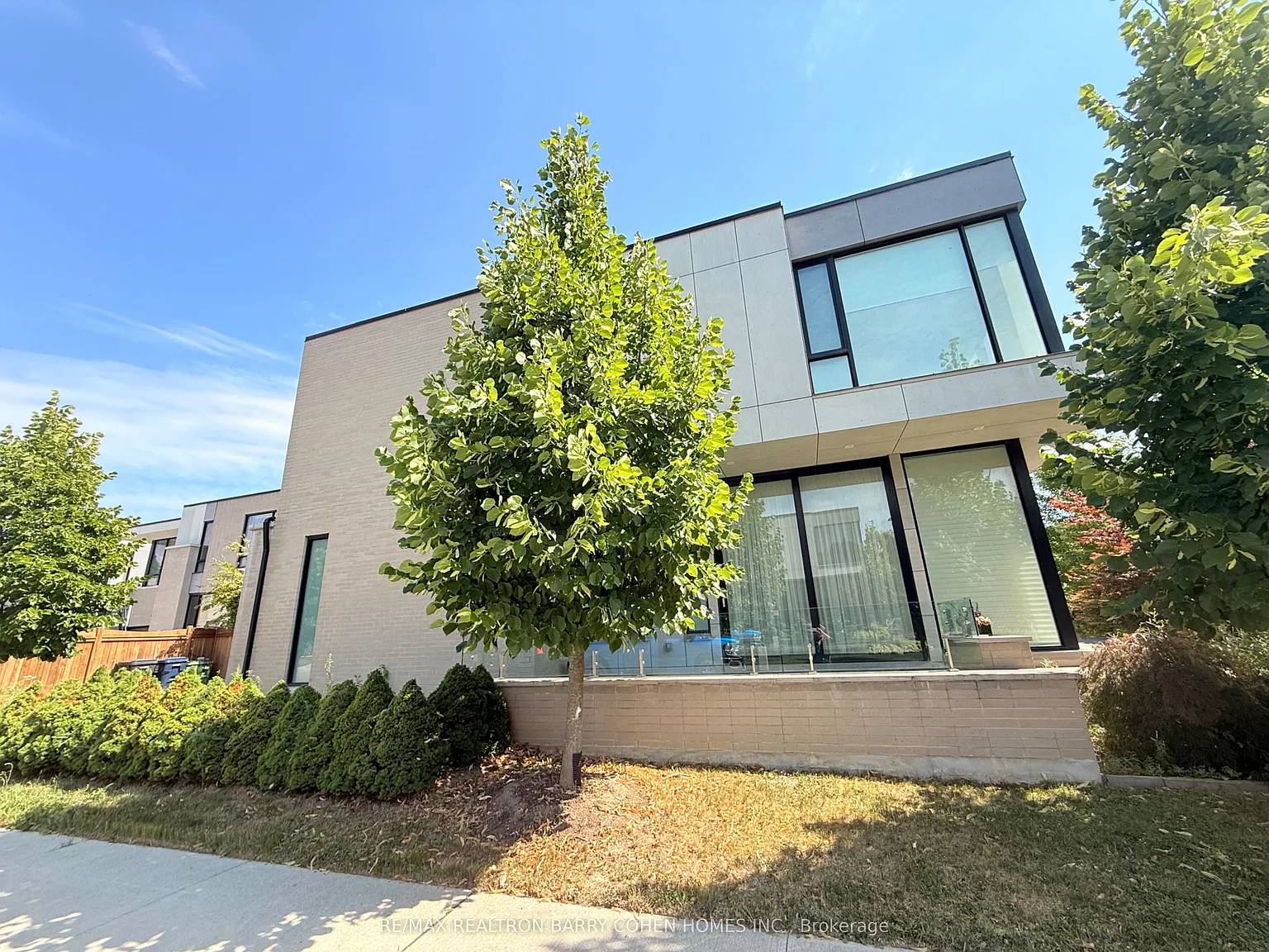 5 bed, $15,000 — Photo 1