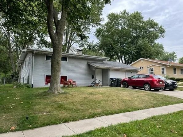 1227 William St, Iowa City, IA 52240