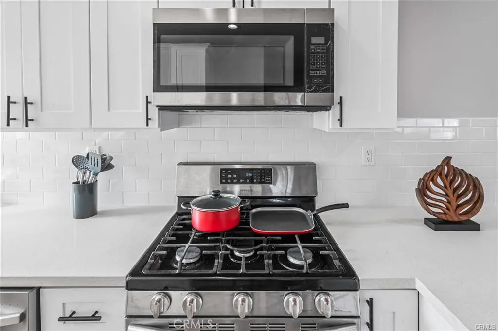 Primary Photo - 335 E 138th St
