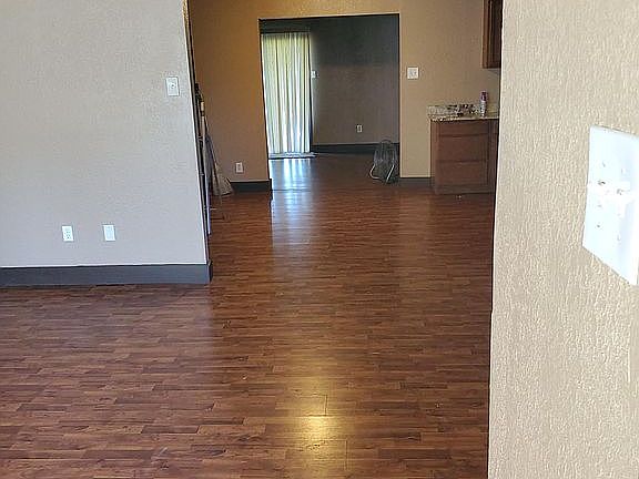 5th image of 156 Pine Grove Ave