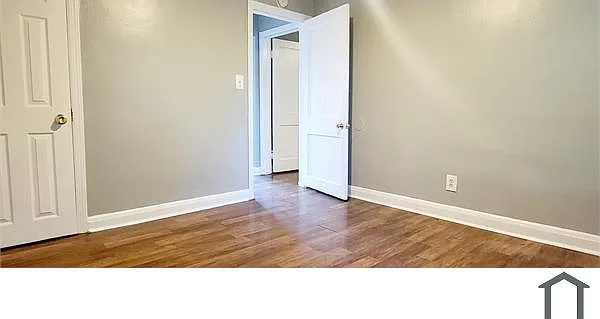2 bed, 700 sqft, $1,400 — Photo 2