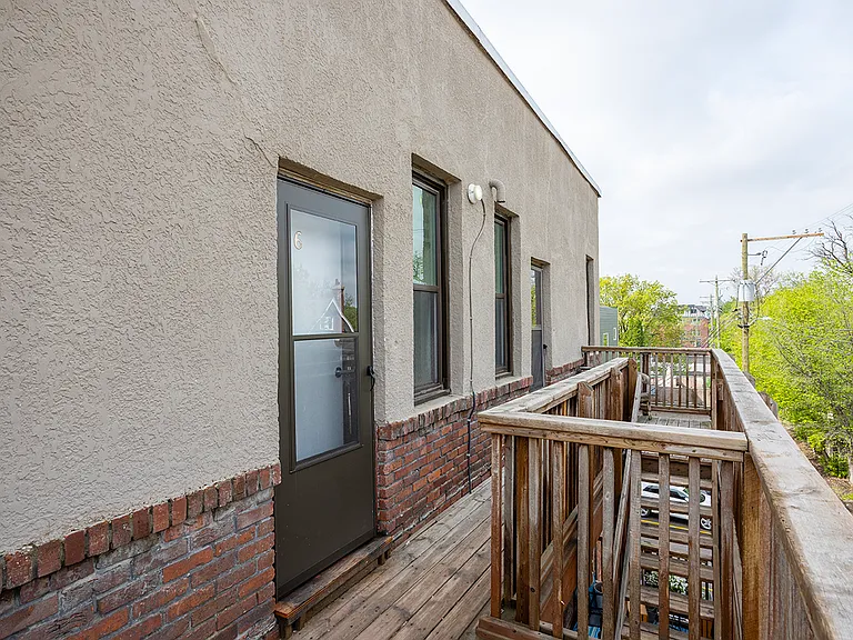 883 Grosvenor Ave #6 — Photo 53