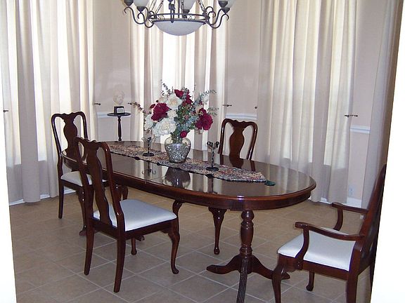 Formal Dinning Room