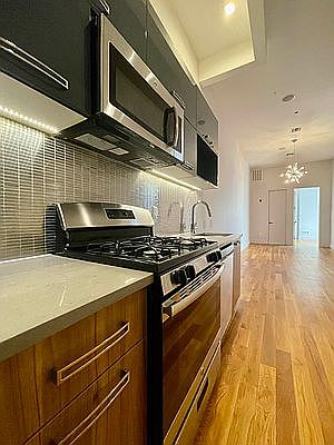 2nd image of 358 Kosciuszko St #303