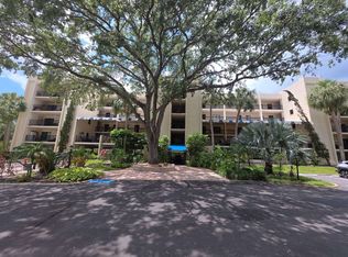 406 Tarpon Point, Tarpon Springs, FL 34689